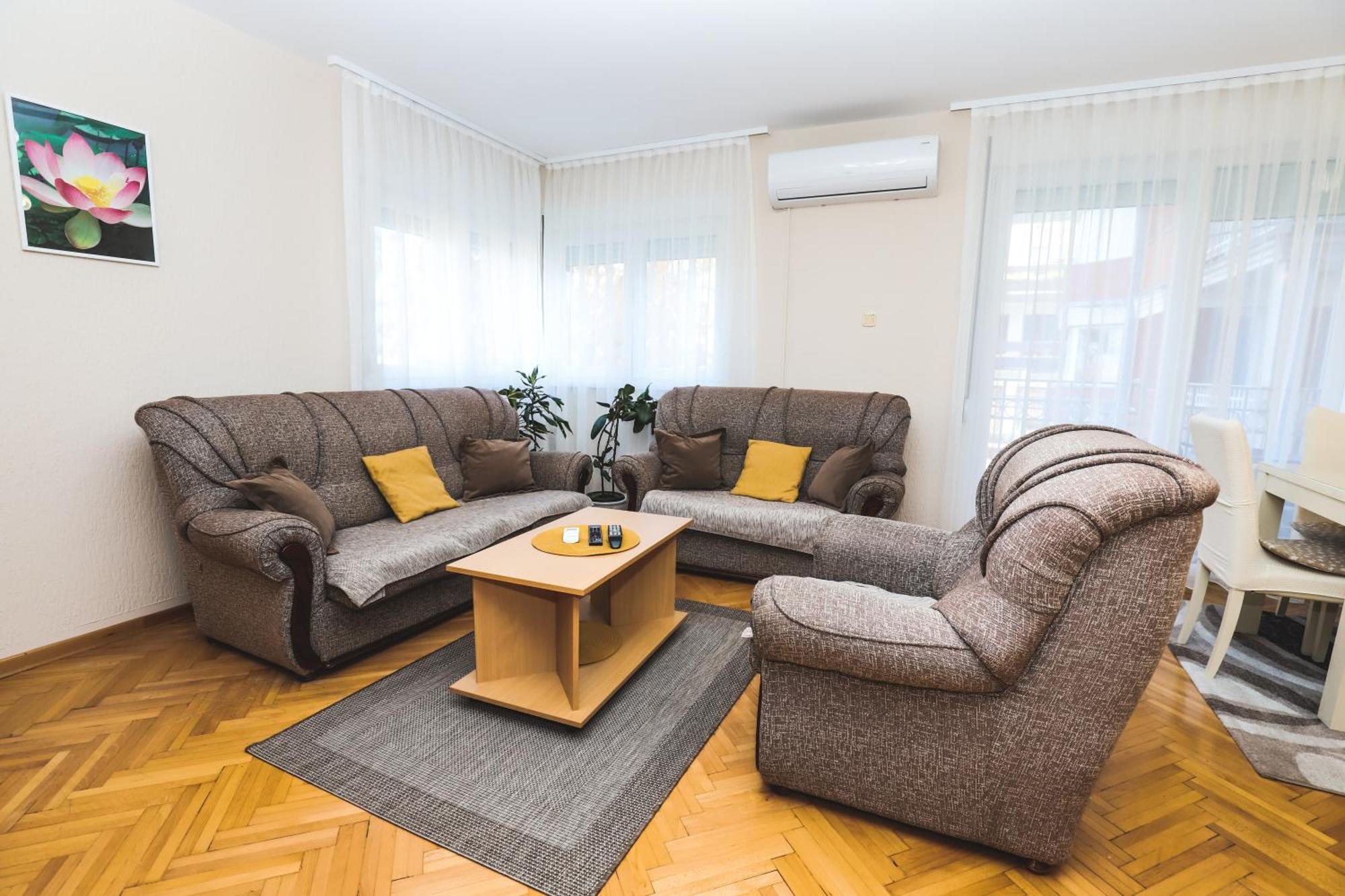 Apartmán Lotus Vrnjačka Banja Exteriér fotografie